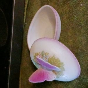 Butterfly egg jewelry dish